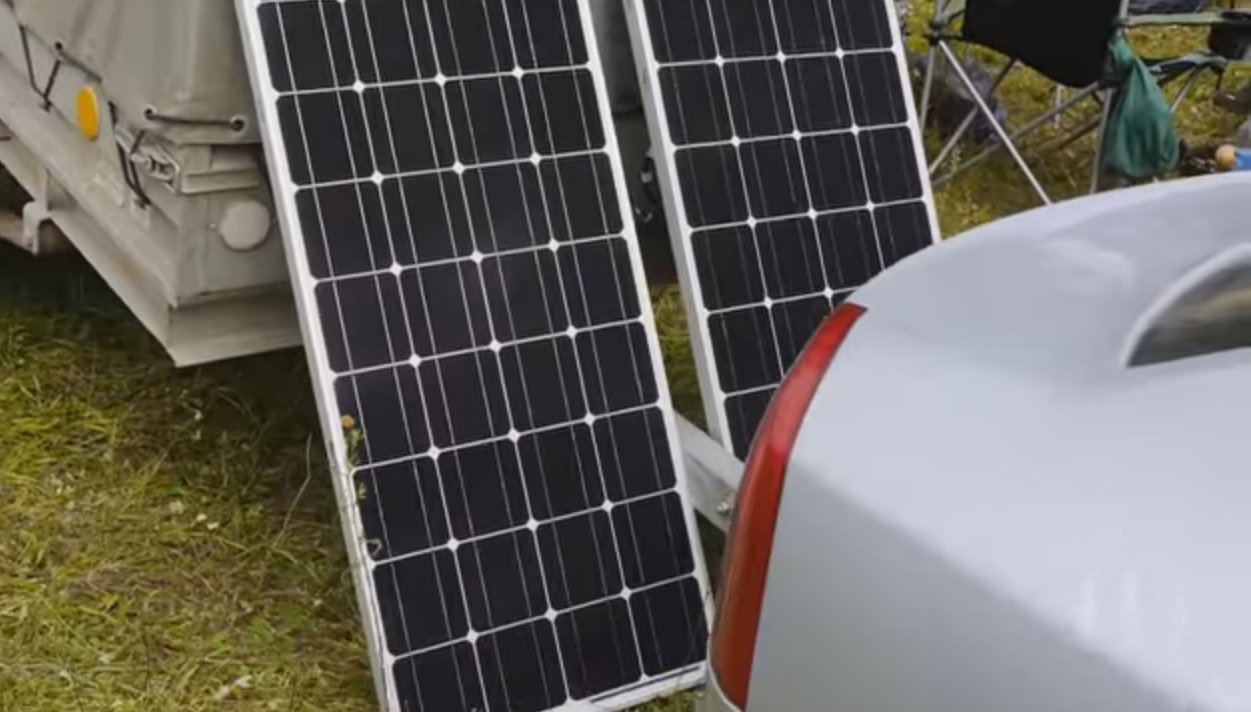 Солнечные батареи CHN100-36M в составе автомобильной солнечной электростанции SM-350