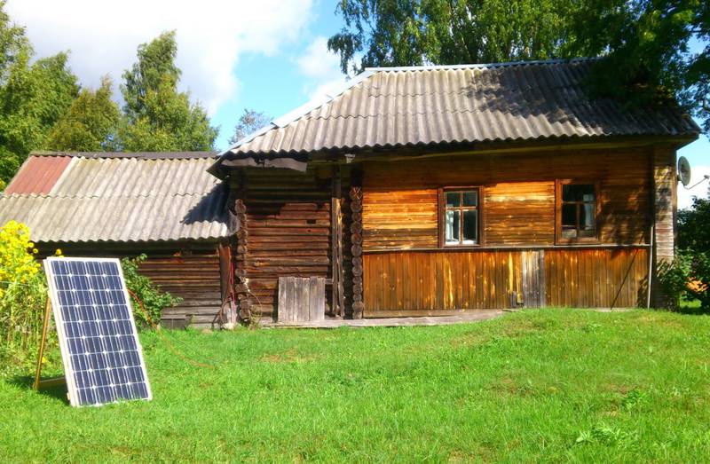 Солнечная панель CHN150-36M в деревенском доме