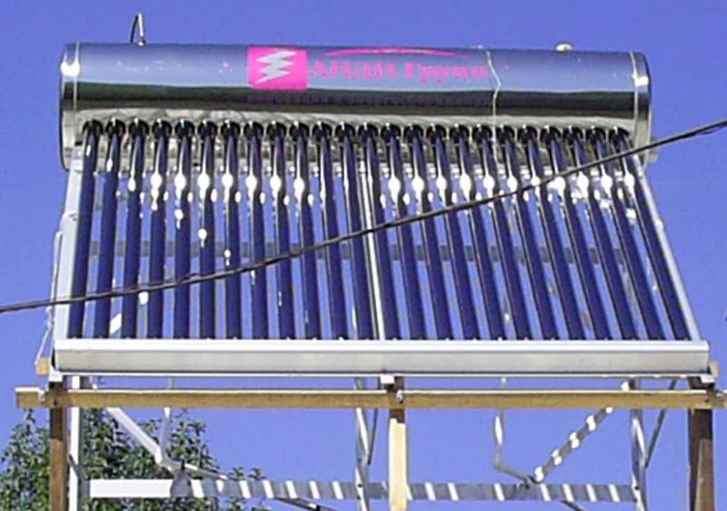 Установленная на крыше солнечная нагревательная установка для воды с баком 200 литров, 24 вакуумные трубки, без давления, из нержавеющей стали, модель XFS-II-24-200