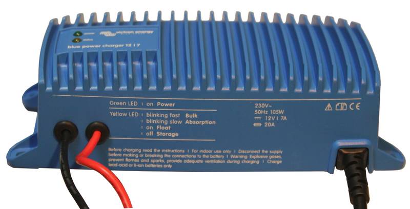 ЗУ для гелевых и AGM АКБ 12 В, 7 А, модель Blue Power Charger 12/7-IP67