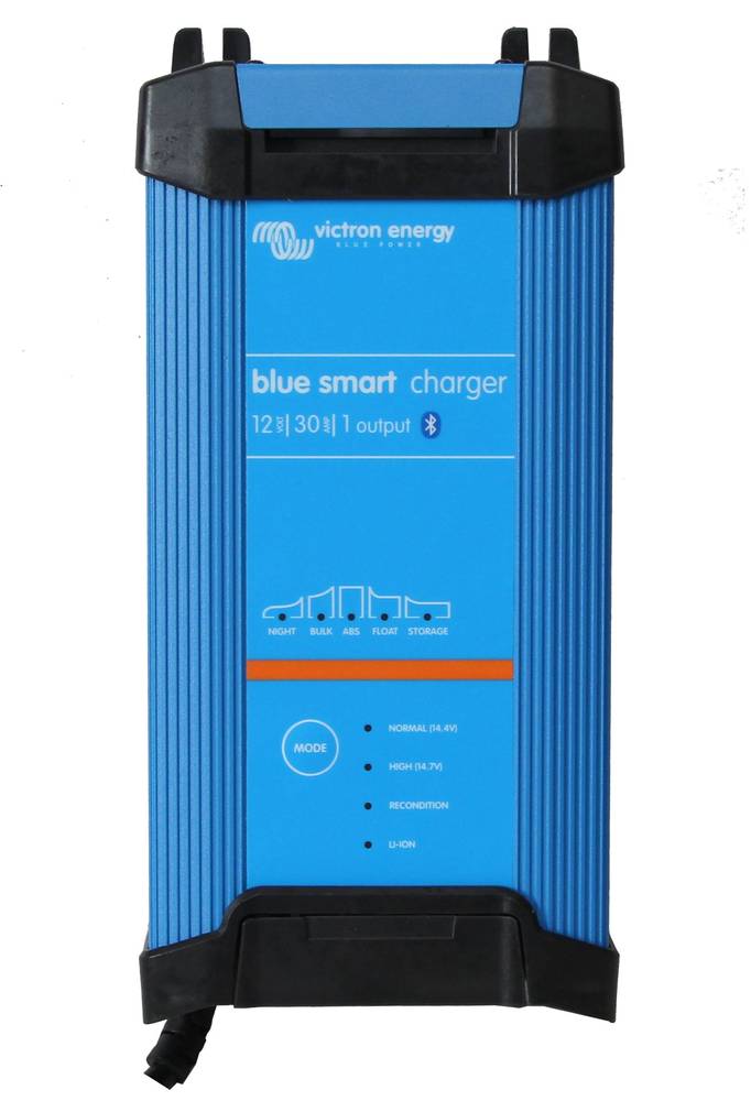 Зарядное устройство для гелевых, AGM и LiFePo4 аккумуляторов 12 Вольт, 30 Ампер, модель Blue Smart Charger 12/30
